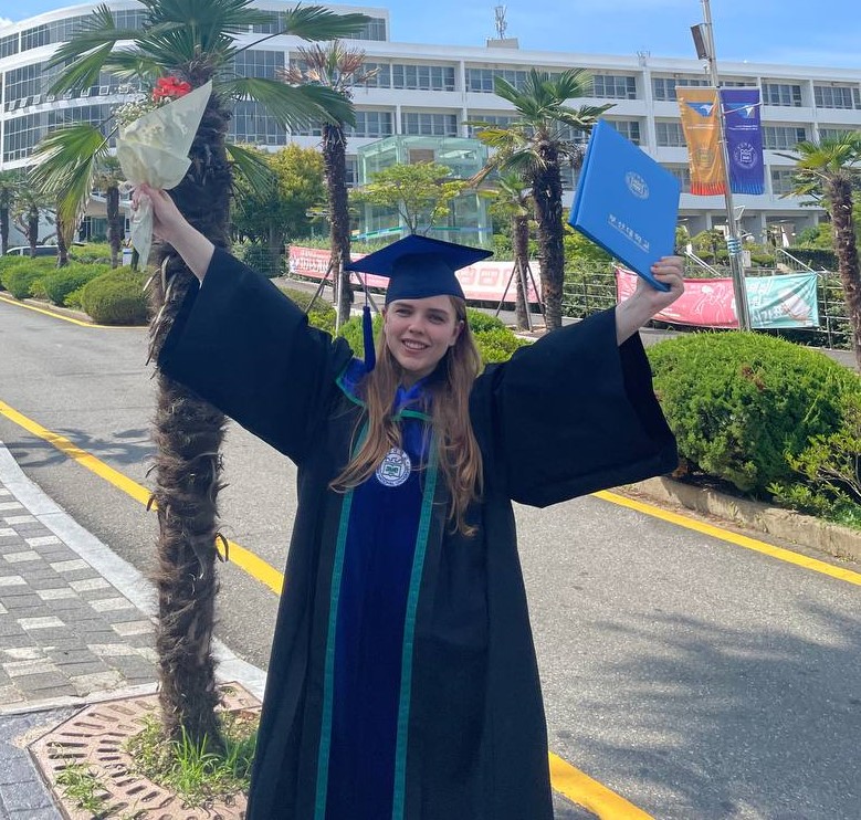 Учитель корейского языка